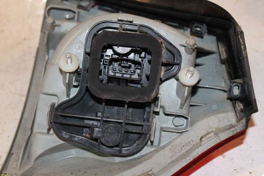 Baklykt venstre til VW Golf V, Combi 2003-2008  (VOLKSWAGEN|)