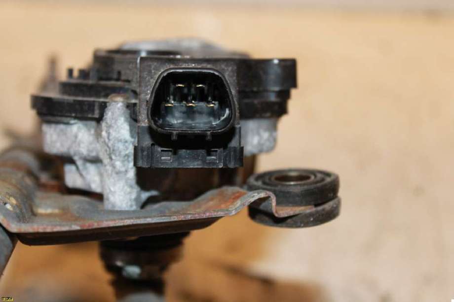 Viskermotor frontrute til Suzuki Liana 2004-2010 (Fase 2)  (SUZUKI|)