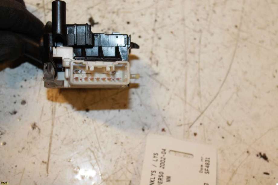 Bryter blink til Toyota Verso 2002-2004 (COROLLA) (COROLLA) (TOYOTA|)