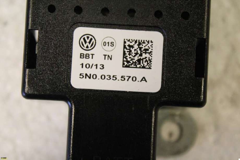 Antenne forsterker til VW Tiguan 2011-2016 (Type I, Fase 2)  (VOLKSWAGEN|)