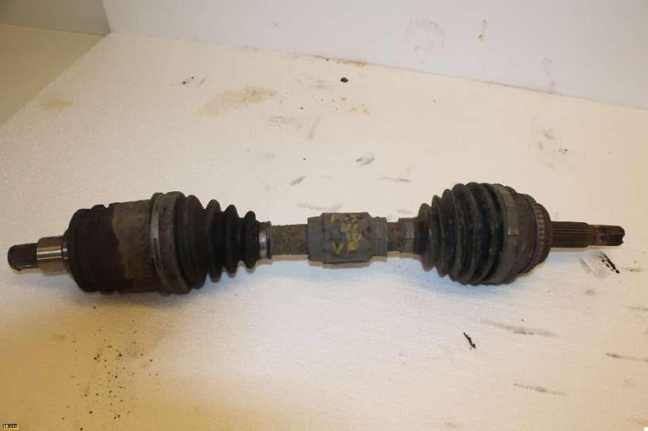 Drivaksel venstre foran til Toyota RAV4, 2000-2006 (Type II)  (TOYOTA|)