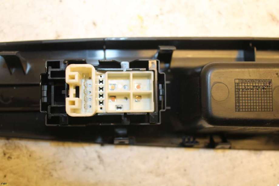 Bryter ruteheis til Toyota Yaris 2012-2014 (Type III, Fase 1) (TOYOTA|)