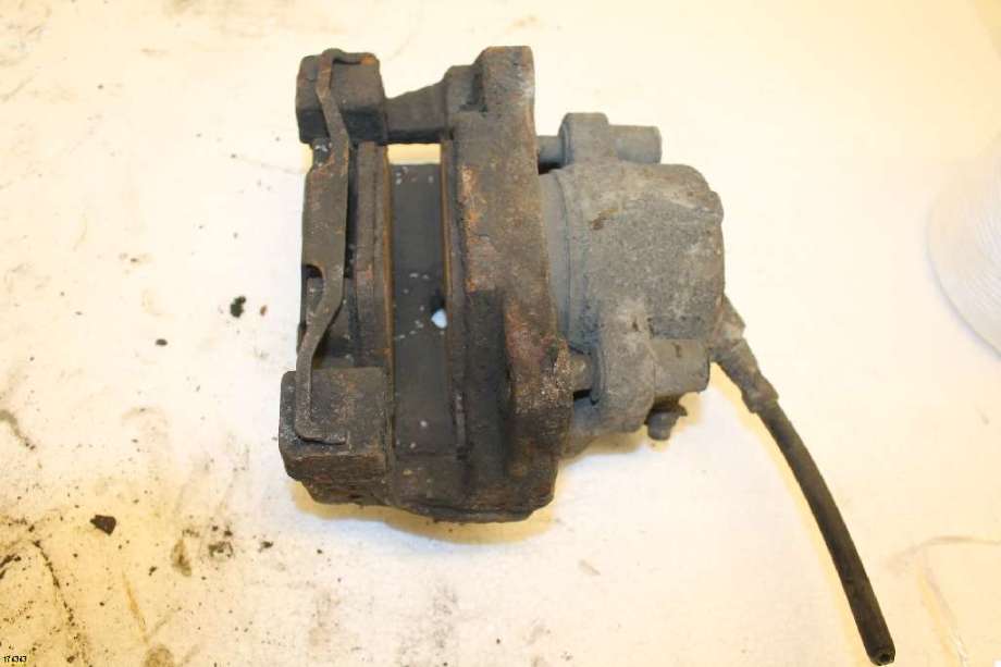 Bremsecaliper venstre foran til BMW 5-Serie 1996-2003 (E39) (E39) (BMW|)