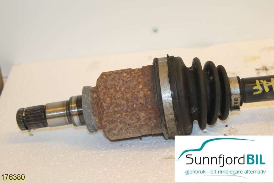 Drivaksel høyre foran til Toyota Yaris 2006-2009 (Type II, Fase 1)  (TOYOTA|434200D180|8250130595012|434100D180)