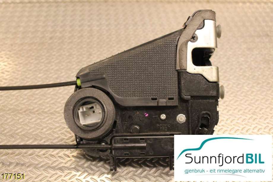 Låsekasse høyre bak til Toyota Prius 2004-2009 (Type II) (COMBI) (COMBI) (TOYOTA|)