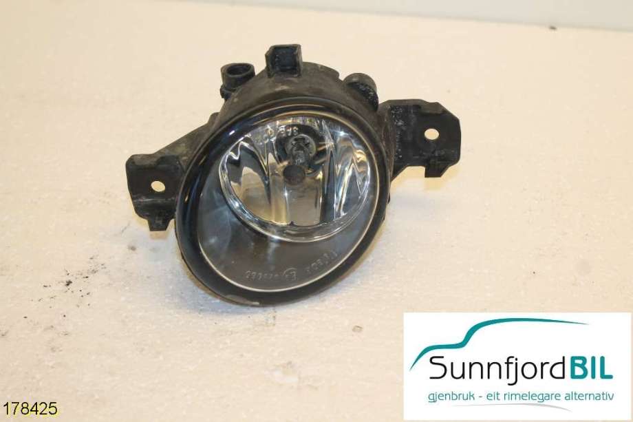 Tåkelykt høyre foran til Nissan X-Trail 2002-2007 (T30) (T30) (NISSAN|)