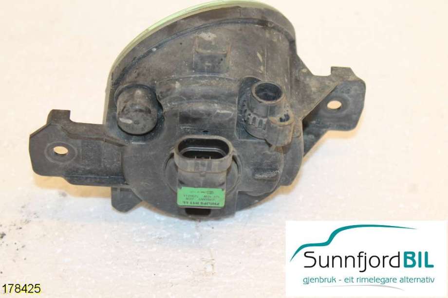 Tåkelykt høyre foran til Nissan X-Trail 2002-2007 (T30) (T30) (NISSAN|)