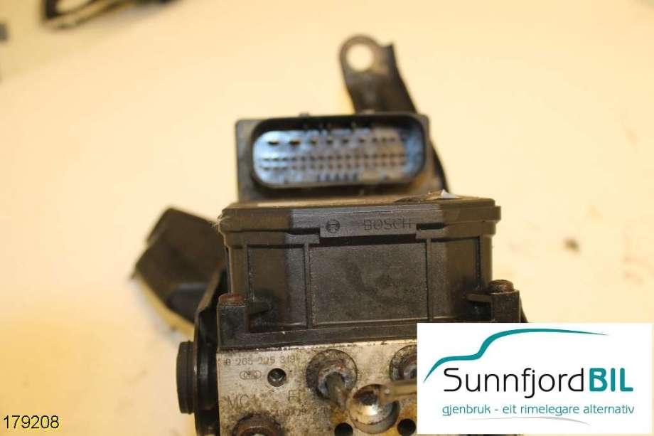 ABS sentral til Toyota Avensis 2003-2008 (Type II) (TOYOTA|)