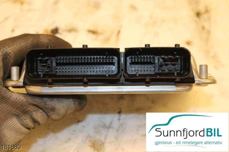 Styreenhet motor til VW Passat 2001-2005 (B5,3BG) (B5,3BG) (VOLKSWAGEN||038906019KC|0281011204)