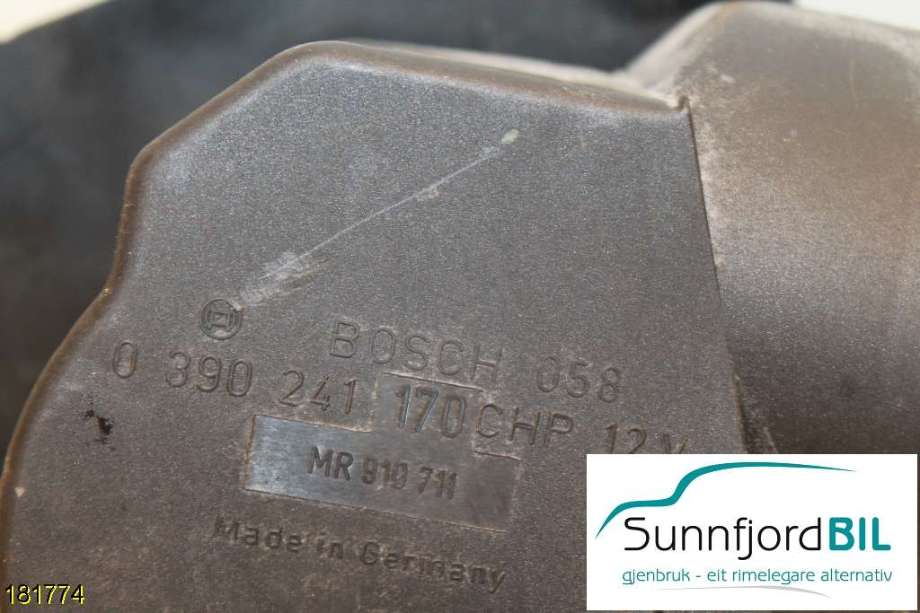 Viskermotor frontrute til Mitsubishi Carisma 1999-2004 (Fase 2) (MITSUBISHI|0390241170|)