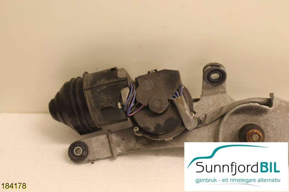 Viskermotor frontrute til Toyota Prius, 2004-2009 (Type II) (COMBI) (COMBI) (TOYOTA|)