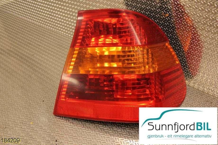 Baklykt høyre til BMW 3-Serie 1998-2005 (E46) (E46) (BMW|63 21 6 946 534|)