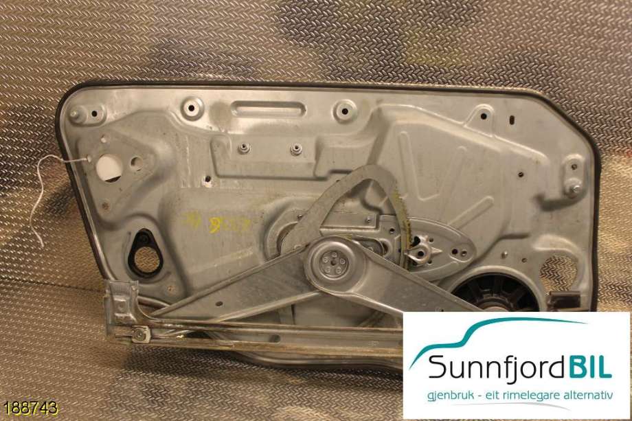 Ruteheis til Volvo V50 2007-2012 (Fase 2)  (VOLVO|1432544|)
