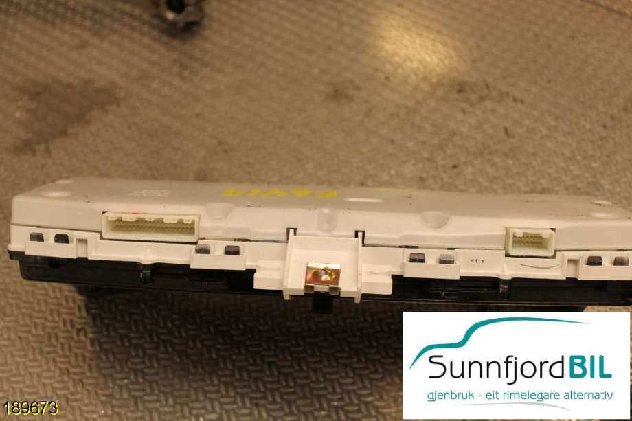 Instrumentpanel til Toyota Corolla 2002-2007  (TOYOTA|838001H300|)