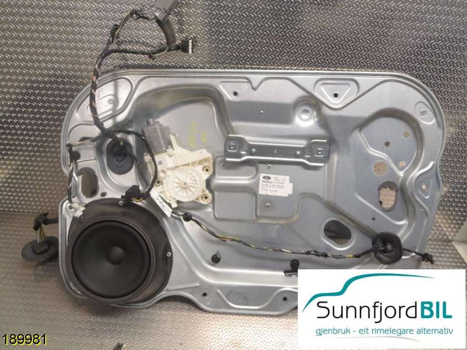Ruteheis høyre til Ford Focus, 2004-2007 (Type II, Fase 1) (FORD|7M51A203A28BA)