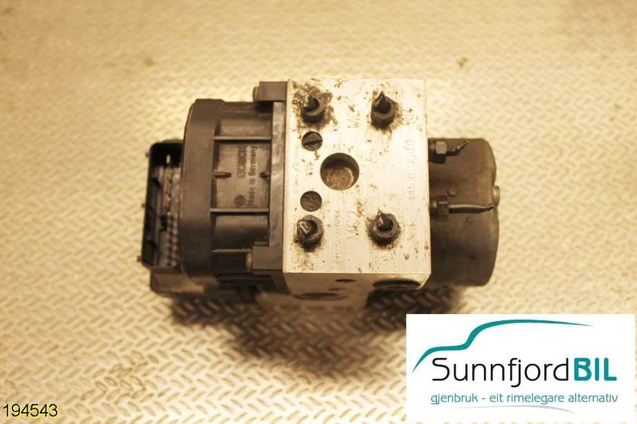 ABS sentral til Toyota Yaris, 2003-2005 (Type I, Fase 2)  (TOYOTA|0265216904)