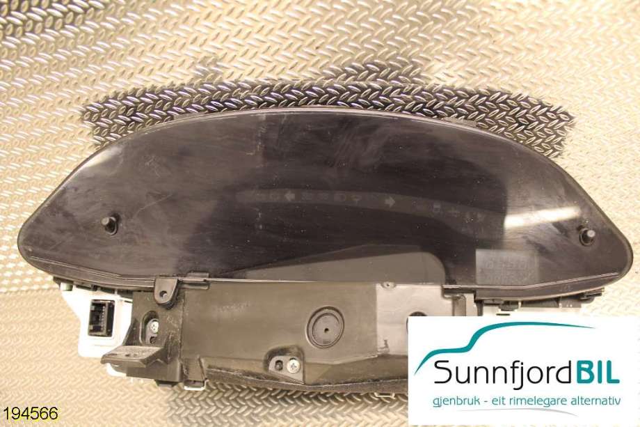 Instrumentpanel til Toyota Yaris, 2006-2009 (Type II, Fase 1)  (TOYOTA|)