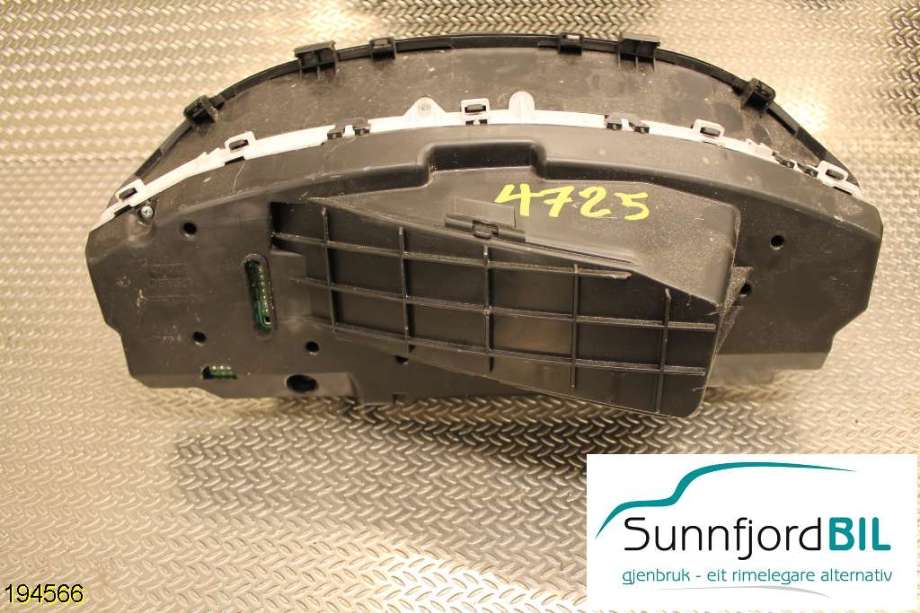 Instrumentpanel til Toyota Yaris 2006-2009 (Type II, Fase 1) (TOYOTA||MB4573003206)