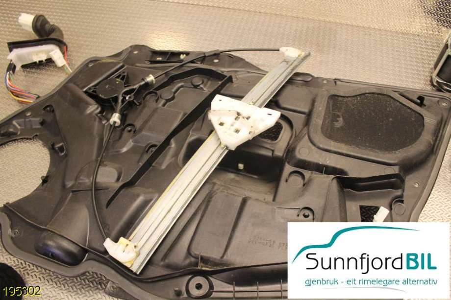 Ruteheis venstre til Mazda 6 2002-2008 (Type I) (MAZDA|)