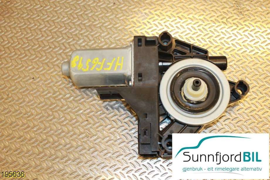 Ruteheis høyre til Volvo XC60, 2008-2013 (Type I, Fase 1)  (VOLVO|090610966269)