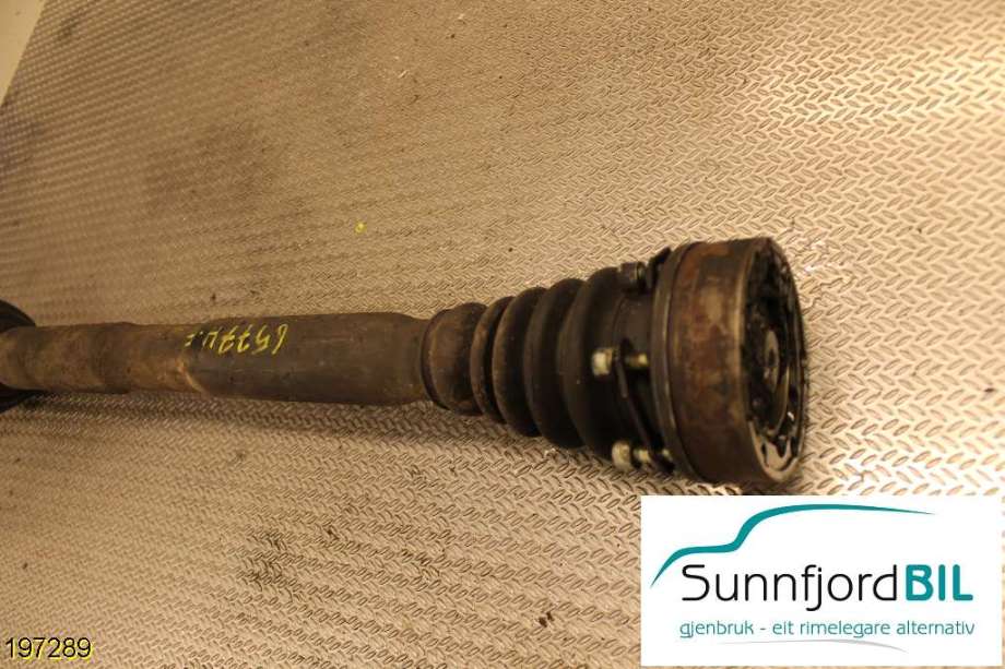 Drivaksel høyre foran til Audi A3 1996-2003 (Type I) (AUDI|1J0 407 271 Q|)