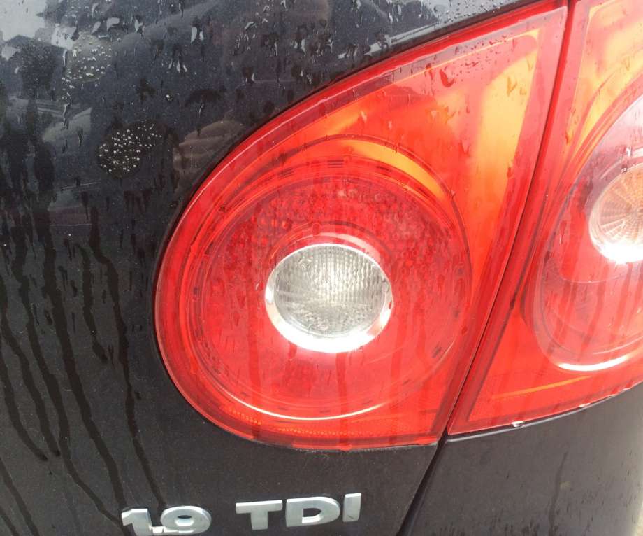 Baklykt høyre indre til VW Golf V, Combi, 2003-2008  (VOLKSWAGEN|1K6945094E)