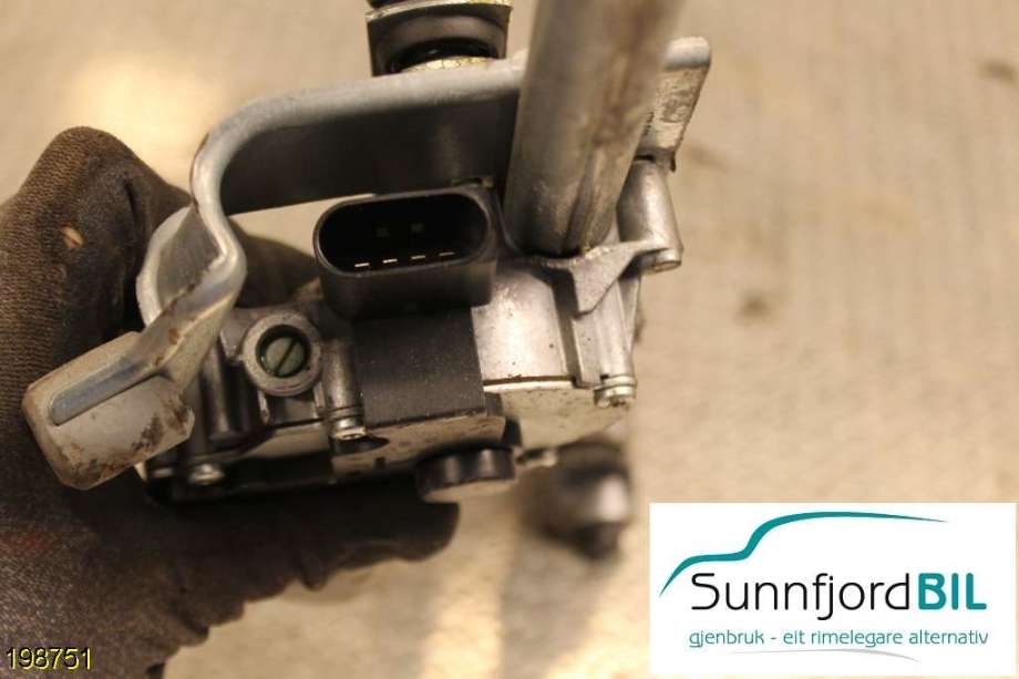 Viskermotor frontrute til BMW 1-Serie 2004-2011 (E81/E82/E87/E88) (E81/E82/E87/E88) (BMW|4417S||719303601)