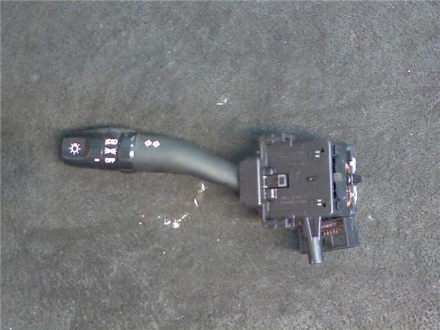 Bryter blink til Hyundai Santa Fe, 2006-2009 (Type II, Fase 1) (HYUNDAI|)