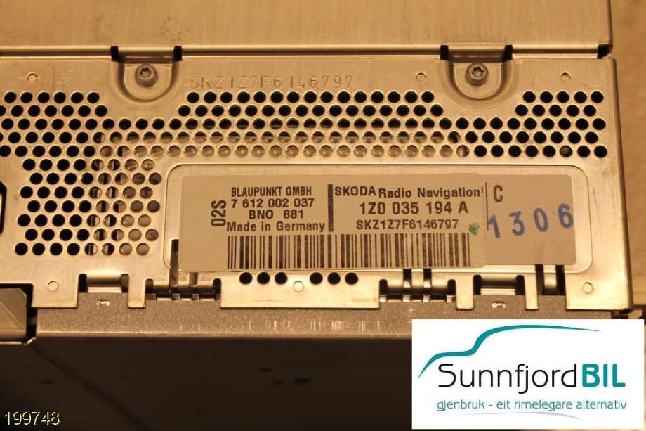 Bilstereo navigasjon til Škoda Octavia 2005-2008 (Type II, Fase 1)  (SKODA|1Z0035194A|)