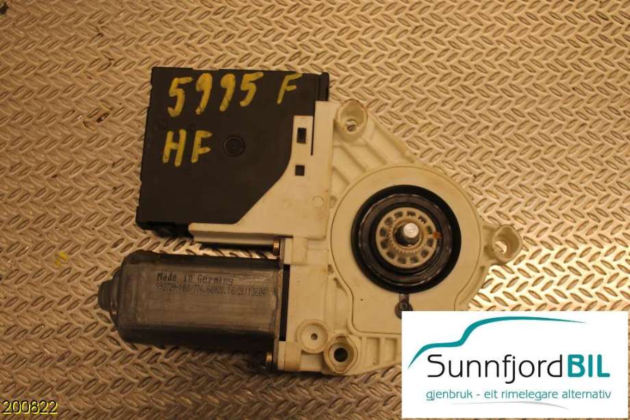 Ruteheis høyre til VW Golf V, Combi 2003-2008  (VOLKSWAGEN|1K0959792C|)