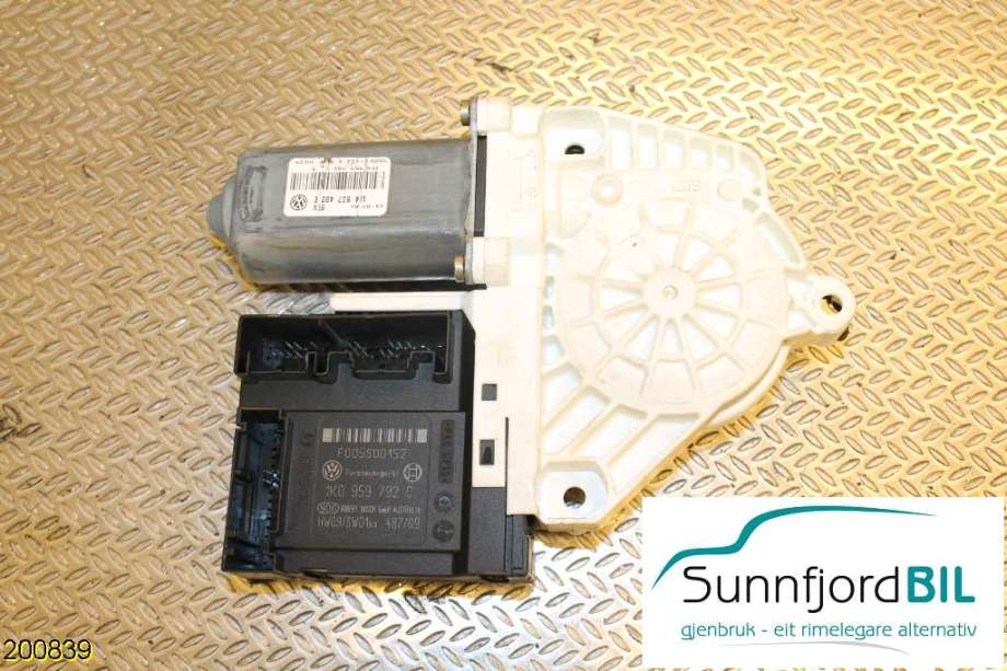 Ruteheis høyre til VW Golf V, Combi 2003-2008  (VOLKSWAGEN|1K0959792C|)