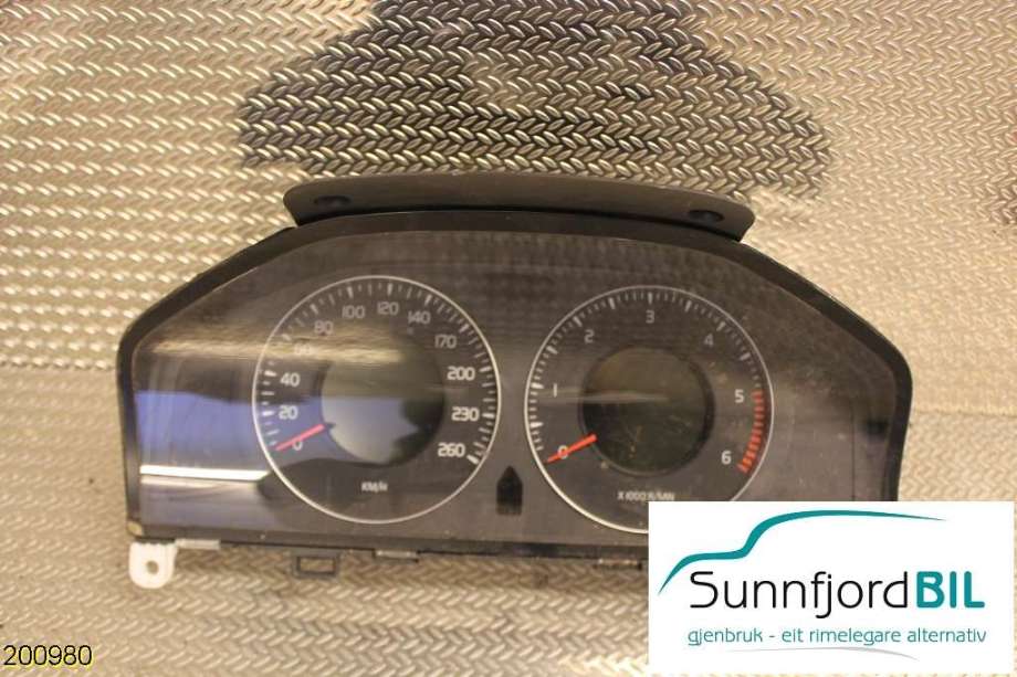 Instrumentpanel til Volvo V60, 2010-2013 (Type I, Fase 1)  (VOLVO|31270899AA)