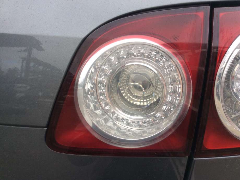 Baklykt høyre indre til VW Golf, Plus/Cross, 2005-2009 (Fase 1)  (VOLKSWAGEN|5M0945094J)