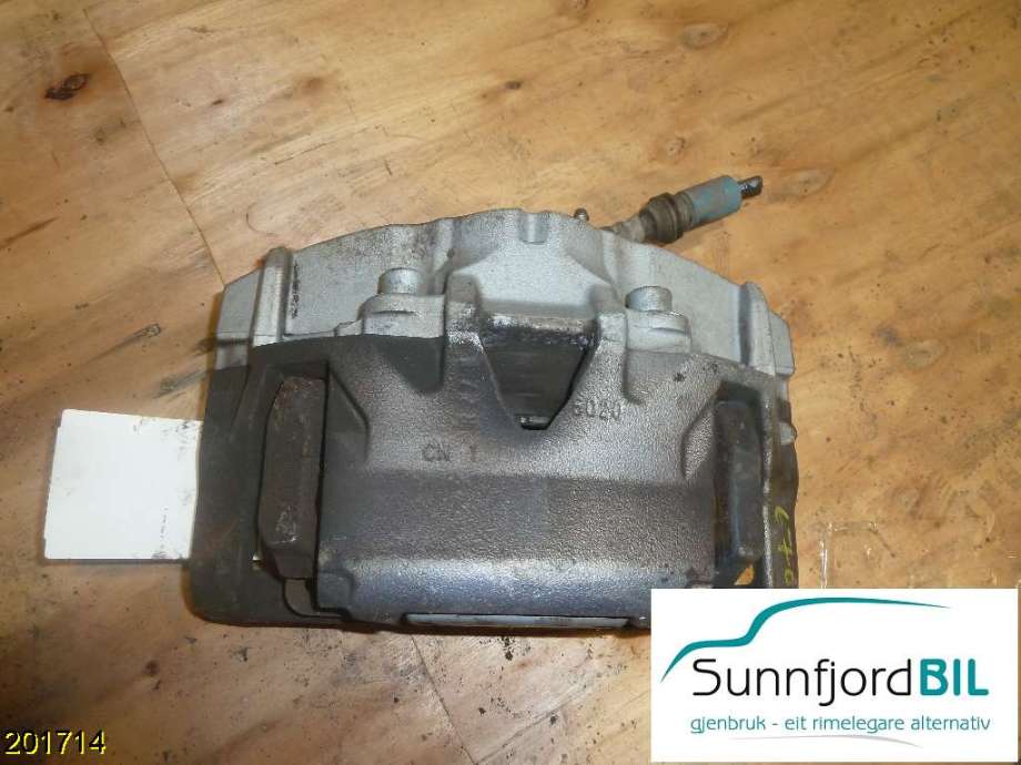 Bremsecaliper venstre foran til Volvo XC70 2014-2016 (Type II, Fase 2)  (VOLVO|)