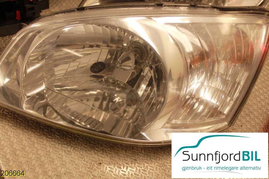 Frontlykt venstre halogen til Hyundai Accent 2003-2006 (Type II, Fase 2) (HYUNDAI|92101 25530|)