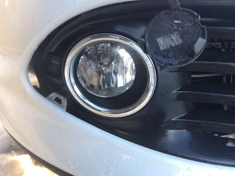 Tåkelykt venstre foran til Renault Clio, 2012-2016 (Type IV, Fase 1)  (RENAULT|)