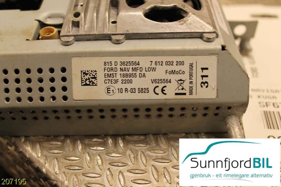 Bilstereo navigasjon til Ford Kuga 2013-2019  (FORD|815D3625564|FM5T-18B955-DB|7612032200)