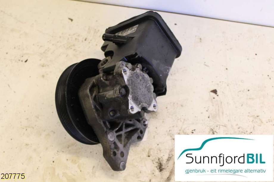Servo pumpe mekanisk til BMW X5 2000-2006 (E53) (E53) (BMW|32 41 6 762 279|)