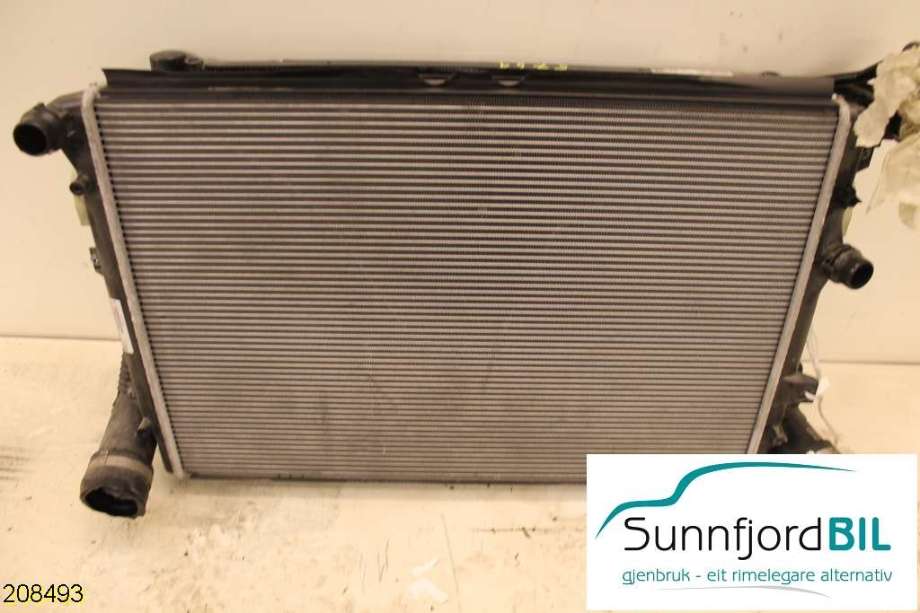Radiator (automat gir) til VW Tiguan, 2011-2016 (Type I, Fase 2)  (VOLKSWAGEN|5N0121253L)