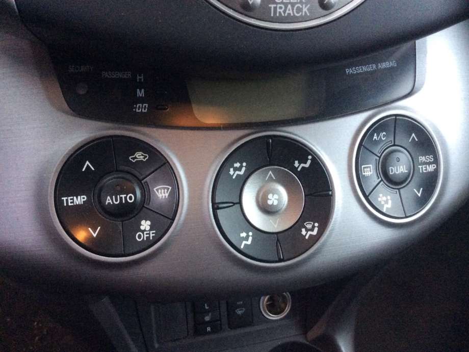 Varmeapparat betjening til Toyota RAV4, 2006-2009 (Type III, Fase 1) (TOYOTA|55900-2060)