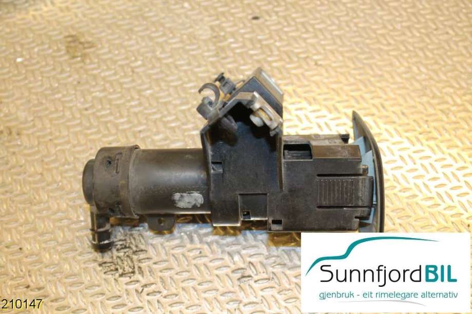 Lyktespylerdyse til Mitsubishi Outlander, 2003-2006 (Type I)  (MITSUBISHI|87630)