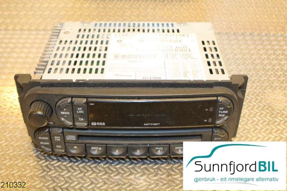 Bilstereo til Chrysler Voyager 2001-2008 (Type IV)  (CHRYSLER|P05091610AD|)