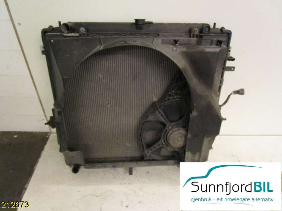Radiator (manuell gir) til Nissan Navara 2005-2010 (Fase 1) (D40) (D40) (NISSAN|21410EB30A|)