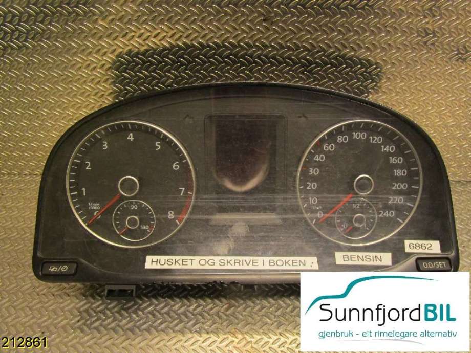 Instrumentpanel til VW Caddy 2010-2015 (Type III, Fase 2)  (VOLKSWAGEN|2K0920865H|)