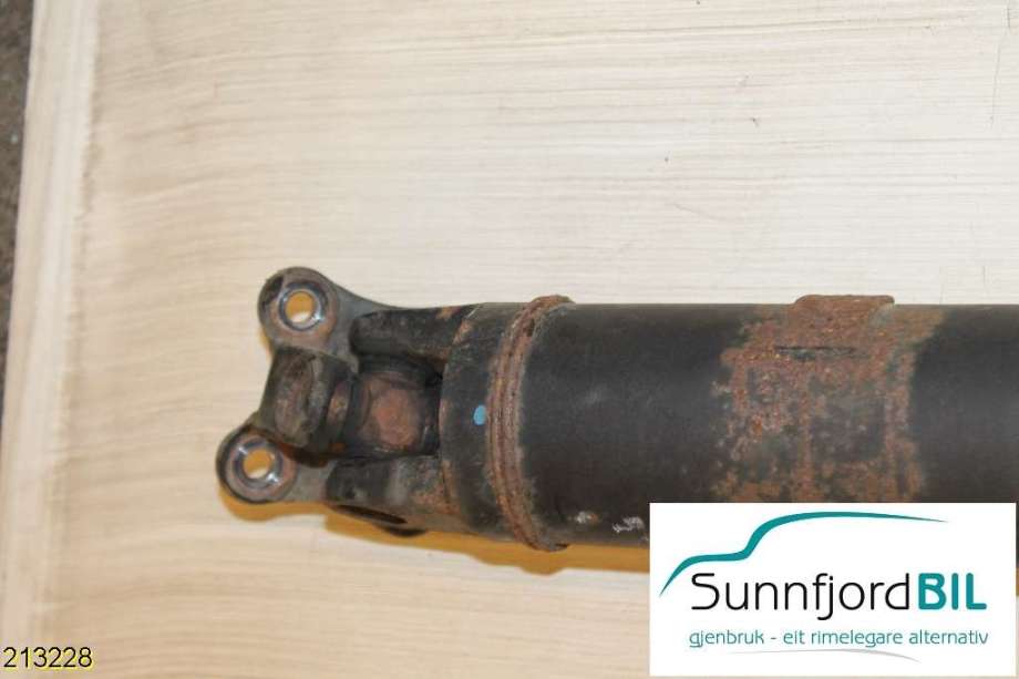 Mellomaksel til Jeep Patriot 2007-2010  (05273310AB|)