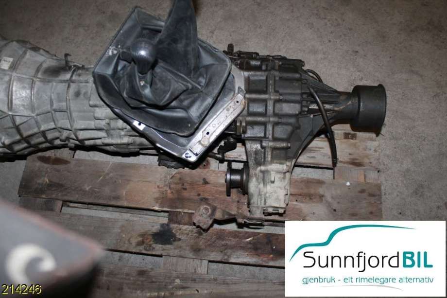 Girkasse manuell til Nissan King Cab 2002-2011 (Fase 2) (D22/NP300) (D22/NP300) (NISSAN|32010VK510|)