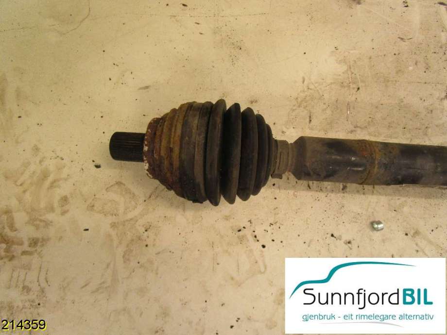 Drivaksel høyre foran til VW Golf VI 2008-2012  (VOLKSWAGEN|1K0 407 272 GK|5Q0 407 272 FF|)