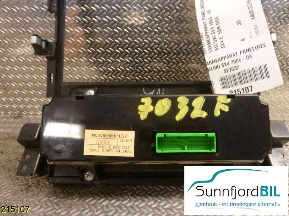 Varmeapparat betjening til Suzuki SX4 2006-2009 (Type I, Fase 1) (SUZUKI|3951079J02|)
