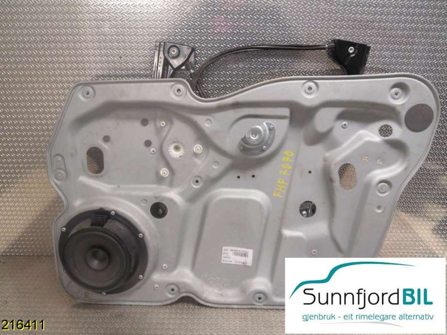 Ruteheis til VW Caddy 2010-2015 (Type III, Fase 2)  (VOLKSWAGEN|2K1837752KB1|)