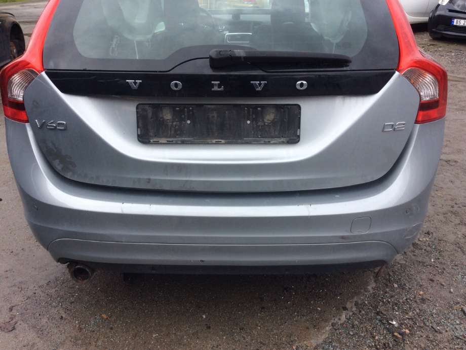 Støtfanger bak til Volvo V60/V60 CC, 2013-2018 (Type I, Fase 2)  (VOLVO|)